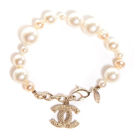 chanel pearl bracelet 2013|chanel pearl bracelet price.